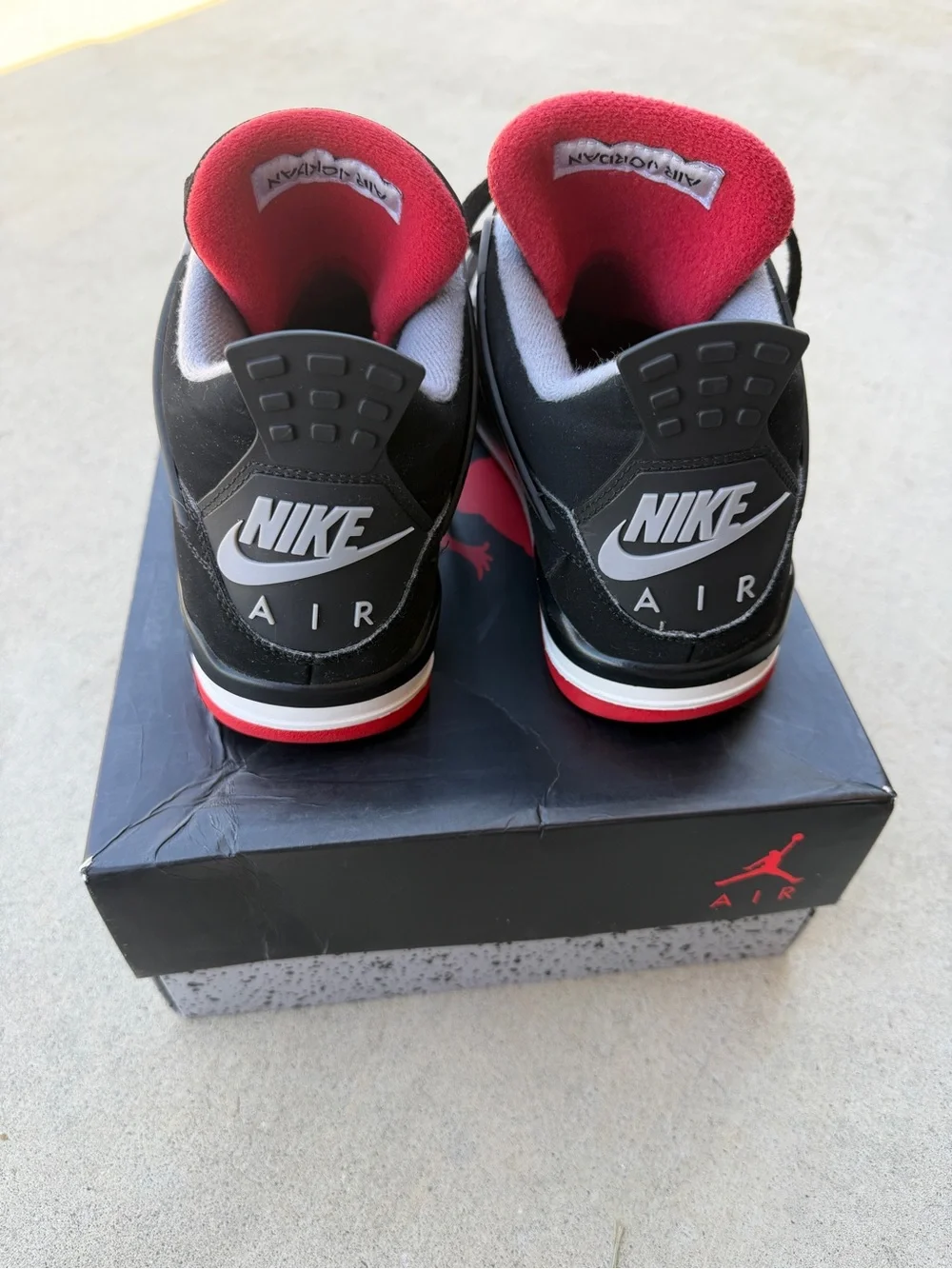 Jordan 4 Retro Bred (2019)
